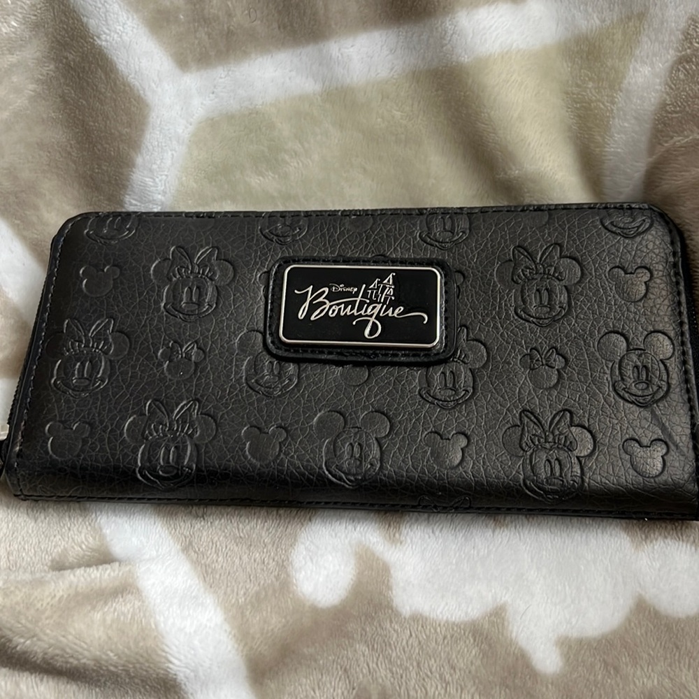 New with tag Minnie wallet